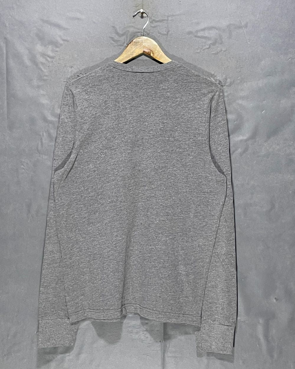 Hollister Gray T Shirt For Men Medium
