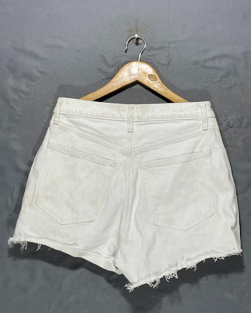 Abercrombie & Fitch White Jeans Short For Women Small