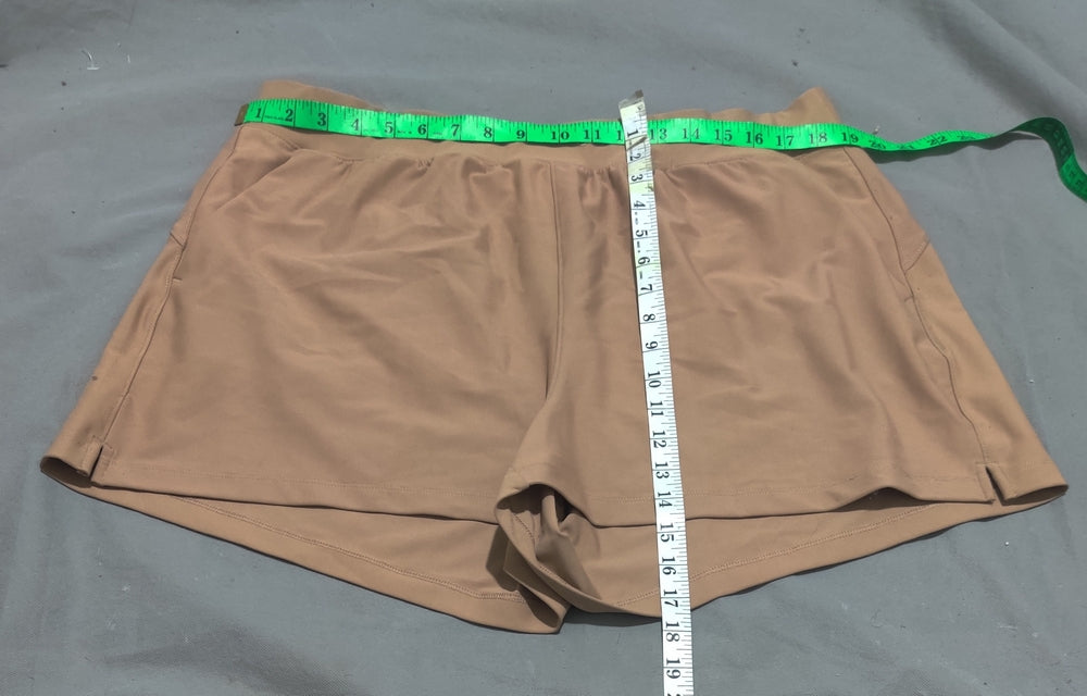 Old Navy Women Cream Sport Short