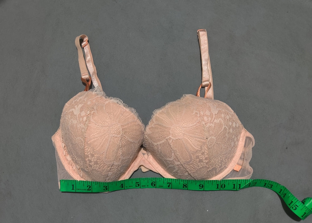 Victoria's Secret Women Cream Sport Bra