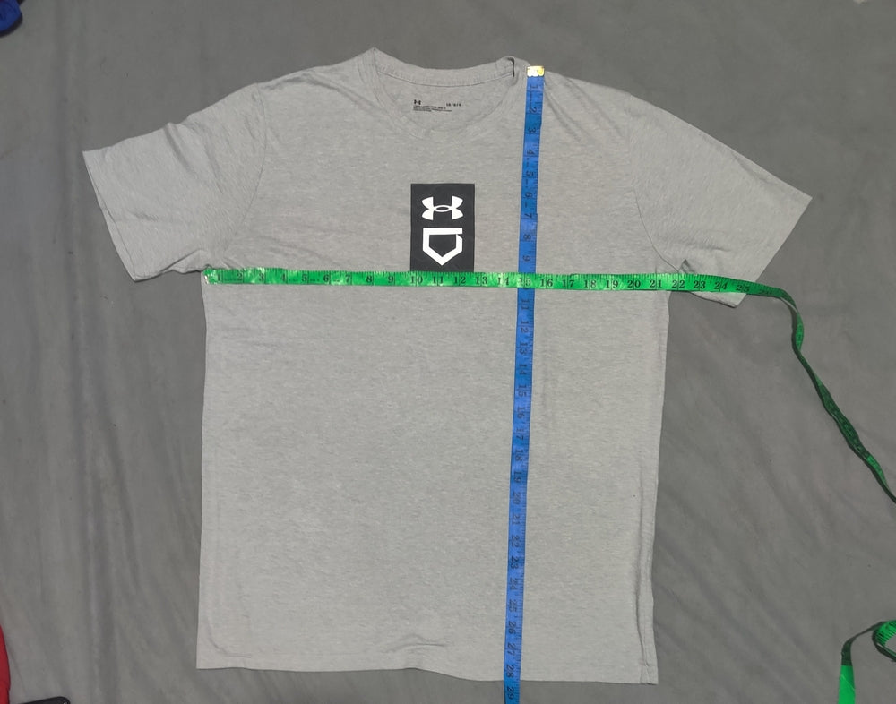 Under Armour Men Gray Cotton T Shirt L
