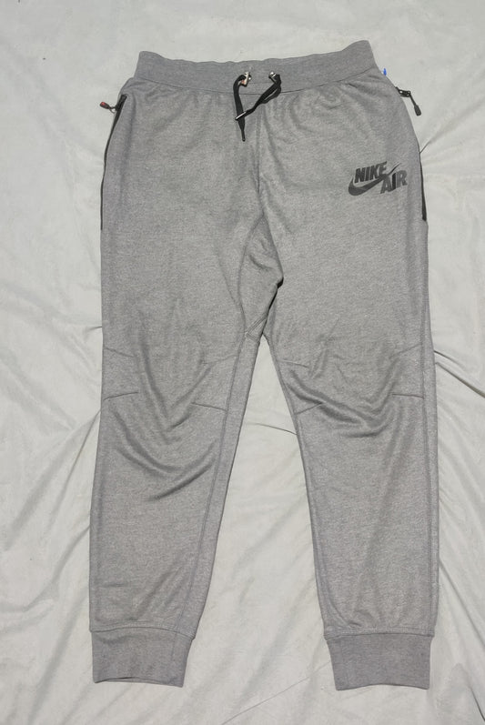 Nike Men Cotton Gray Trouser M