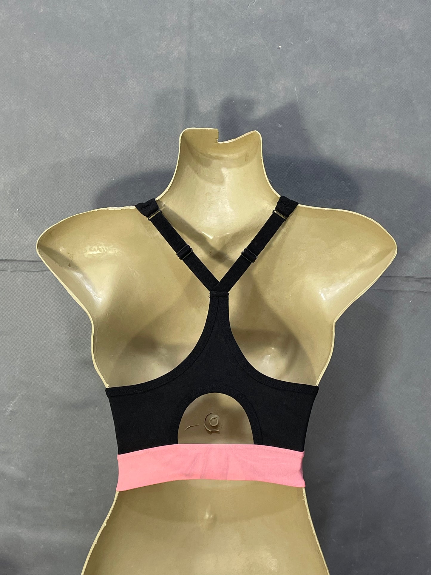 Reebok Black Sports Gym Bra For Women M