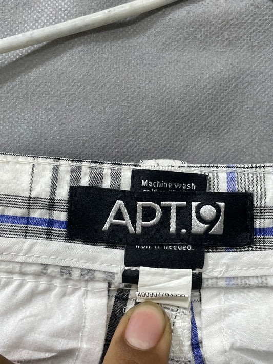 APT.9 White Cotton Short For Men M
