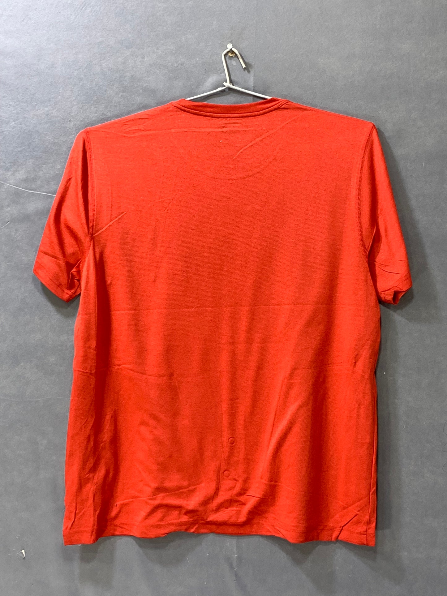 Old Navy For Red Sports Men T Shirt