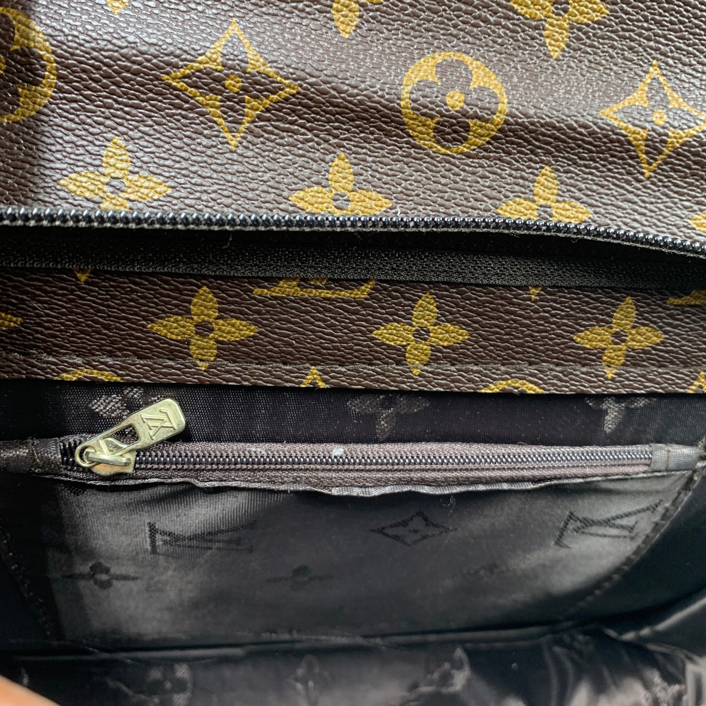 L.V Brand PU Leather Stylish For Woman Hand Bag