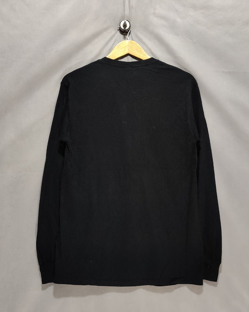 Gildan Black T Shirt For Men M