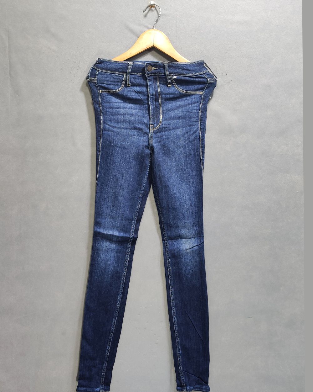 Hollister kid jeans best sale