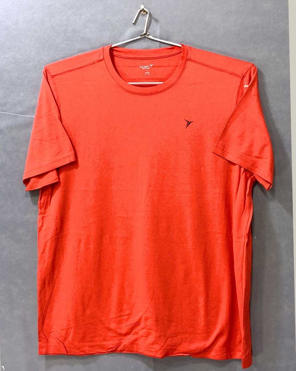 Old Navy For Red Sports Men T Shirt