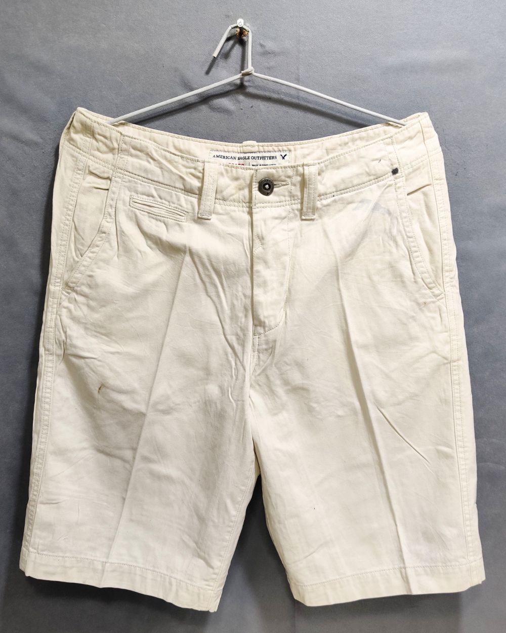 American Eagle Cream Cotton Short For Men M