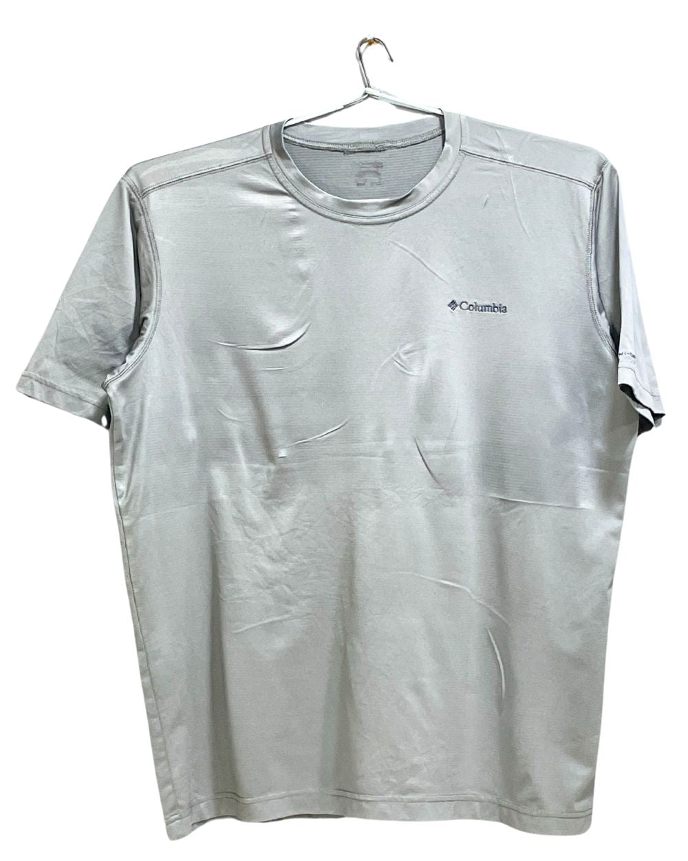 Columbia Gray Sports For Men T Shirt L