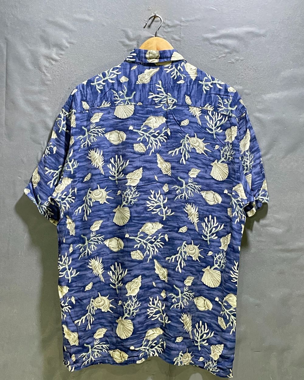 Van Heusen v Cotton Shirt For Men Medium | Preloved Labels
