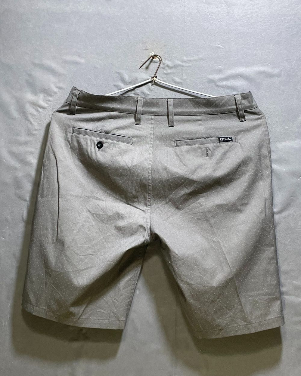 Ezekiel Established Gray Cotton Short For Men M | Preloved Labels