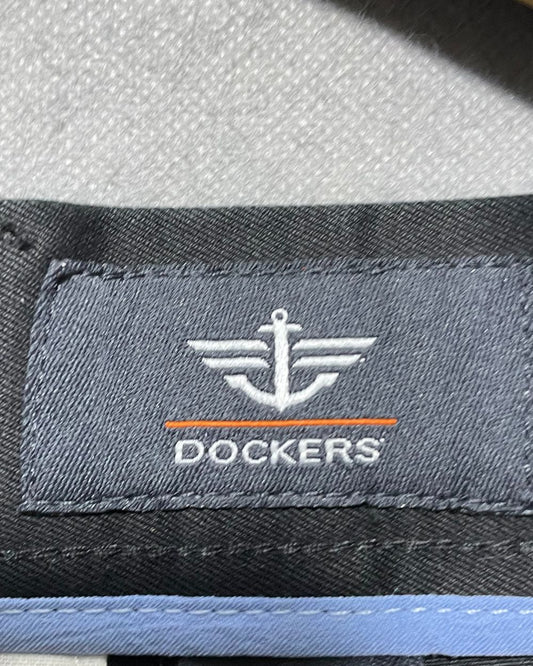 Dockers Black Cotton Dress Pant For Men Medium