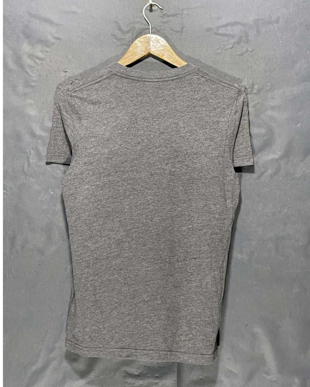 Hollister Gray T Shirt For Men Small