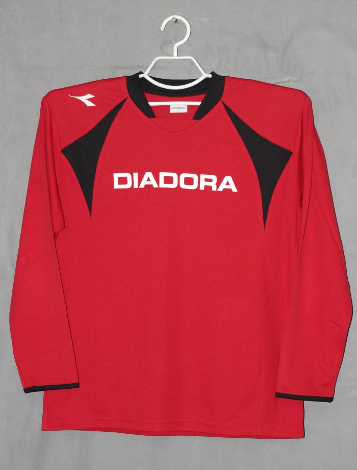 Diadora Branded Original For Sports Men T Shirt | Preloved Labels