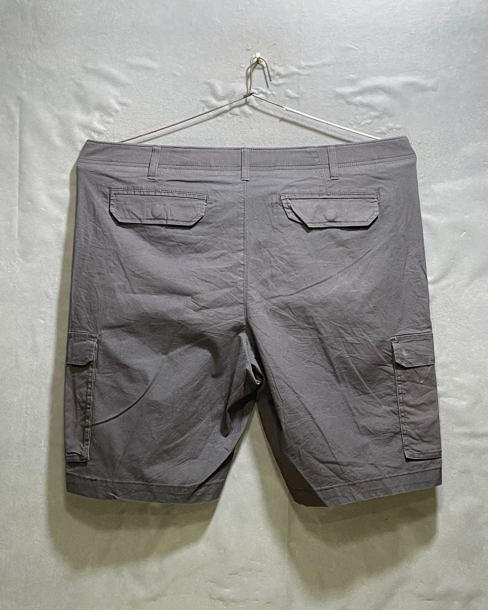 APT.9 Gray Cotton Short For Men XXL | Preloved Labels