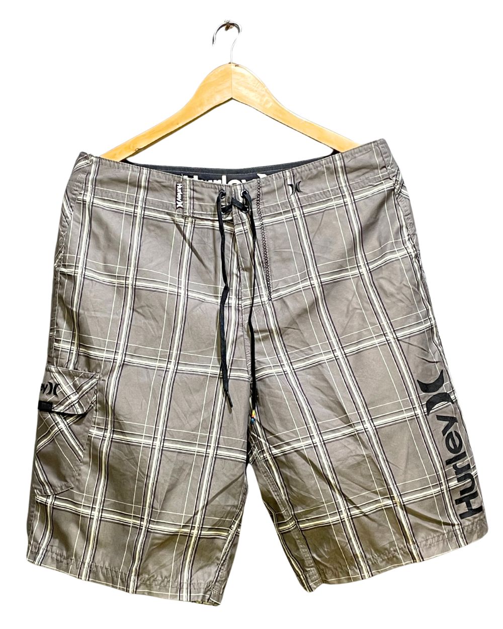 Hurley Gray Parachute Short For Men M | Preloved Labels