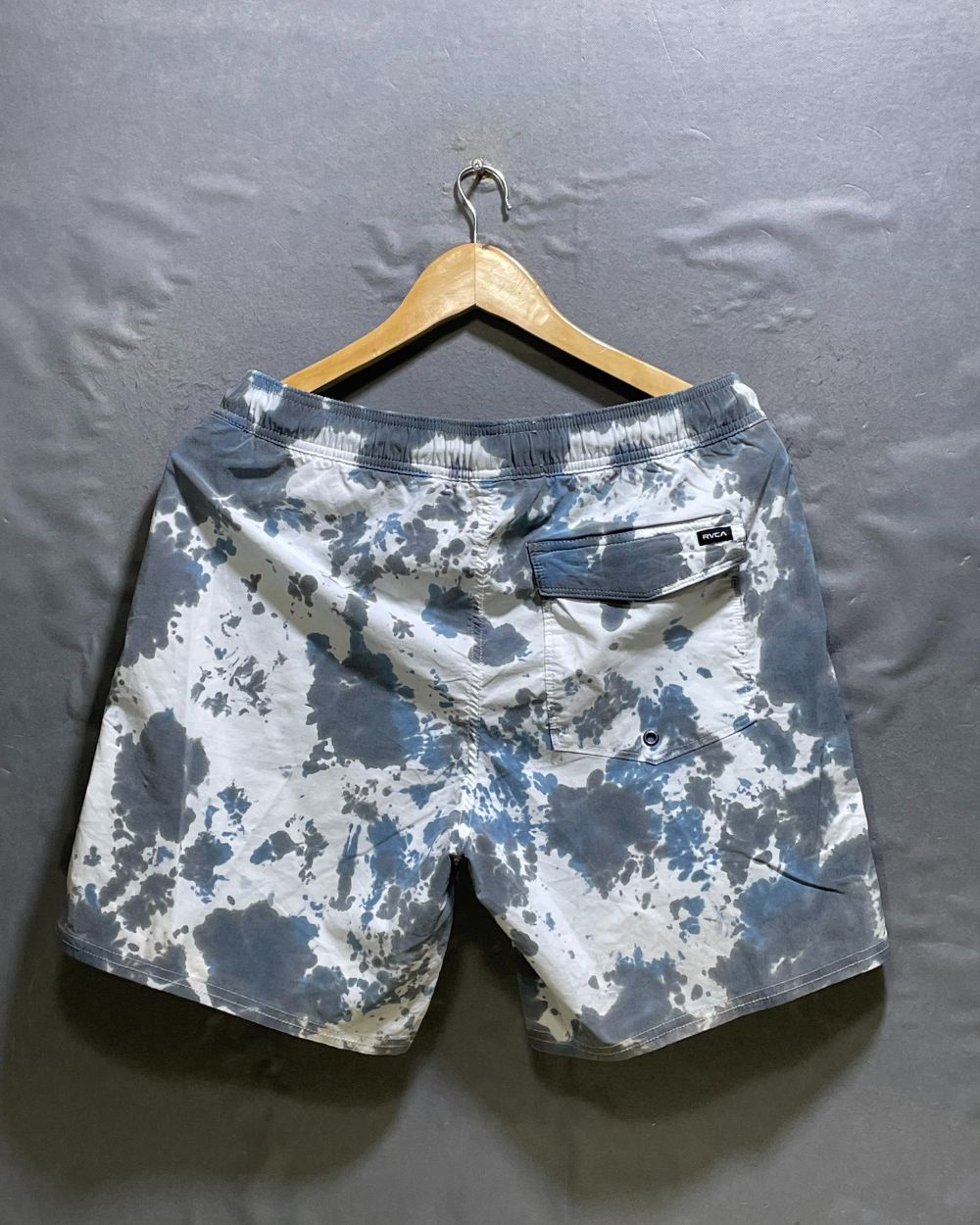 RVCA Gray Cotton Short For Men M | Preloved Labels