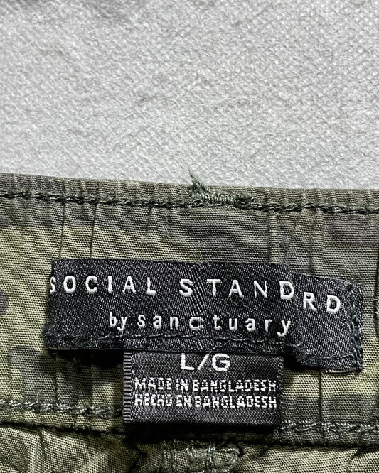 Social Standard Camouflage Cotton Short For Men L | Preloved Labels