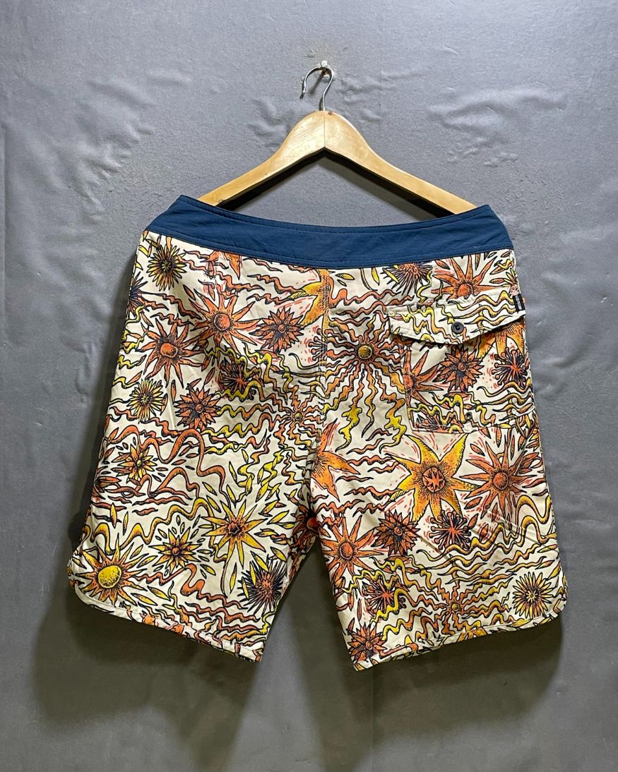Quiksilver Cream Cotton Short For Men M | Preloved Labels