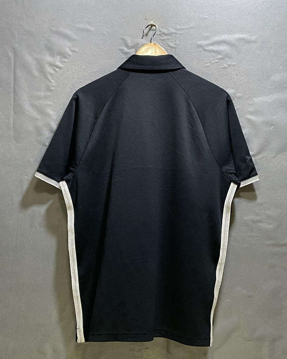 Under Armour Black Sport Polo T Shirt For Men Large | Preloved Labels