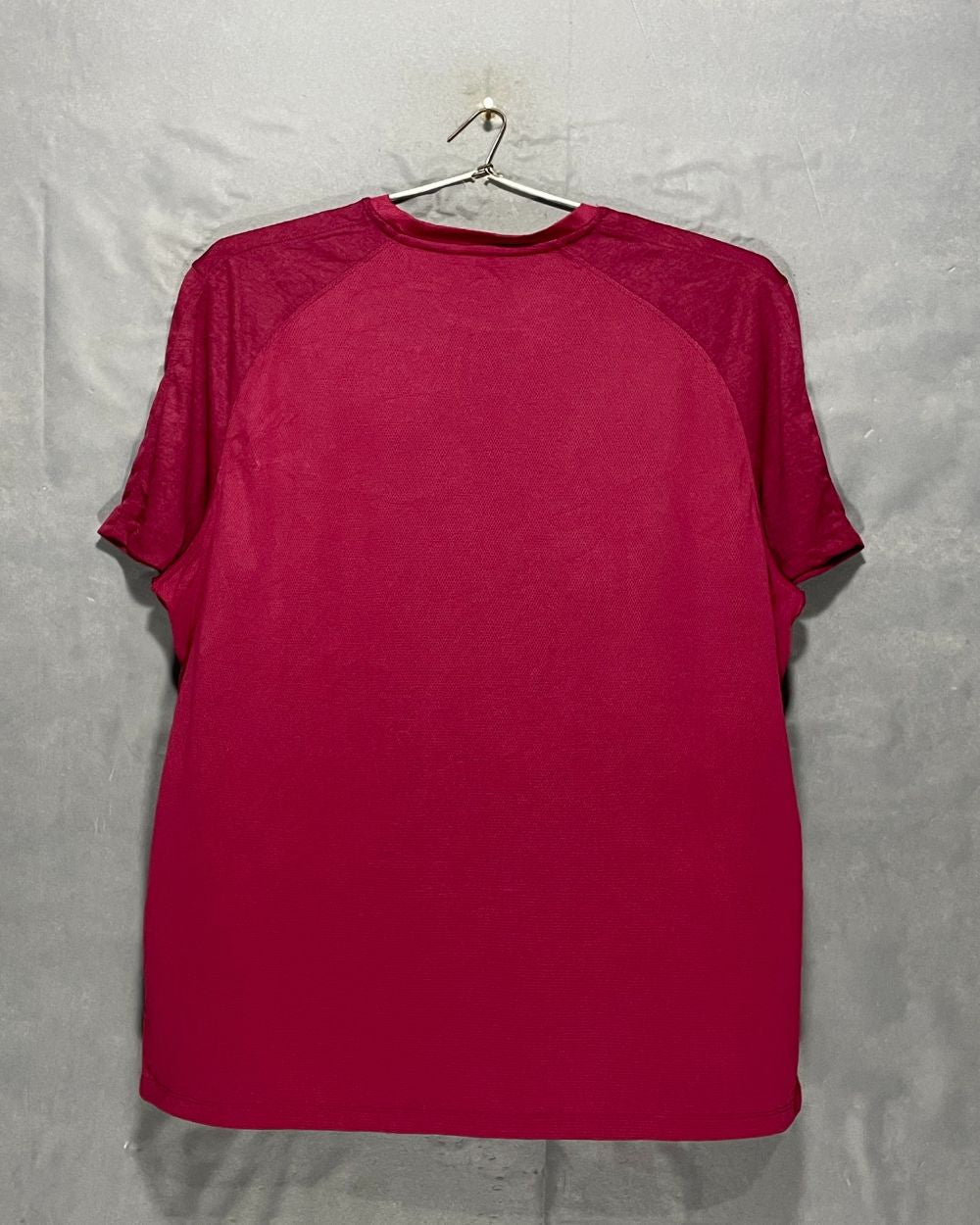 Karbon Black Sports T Shirt For Men M | Preloved Labels