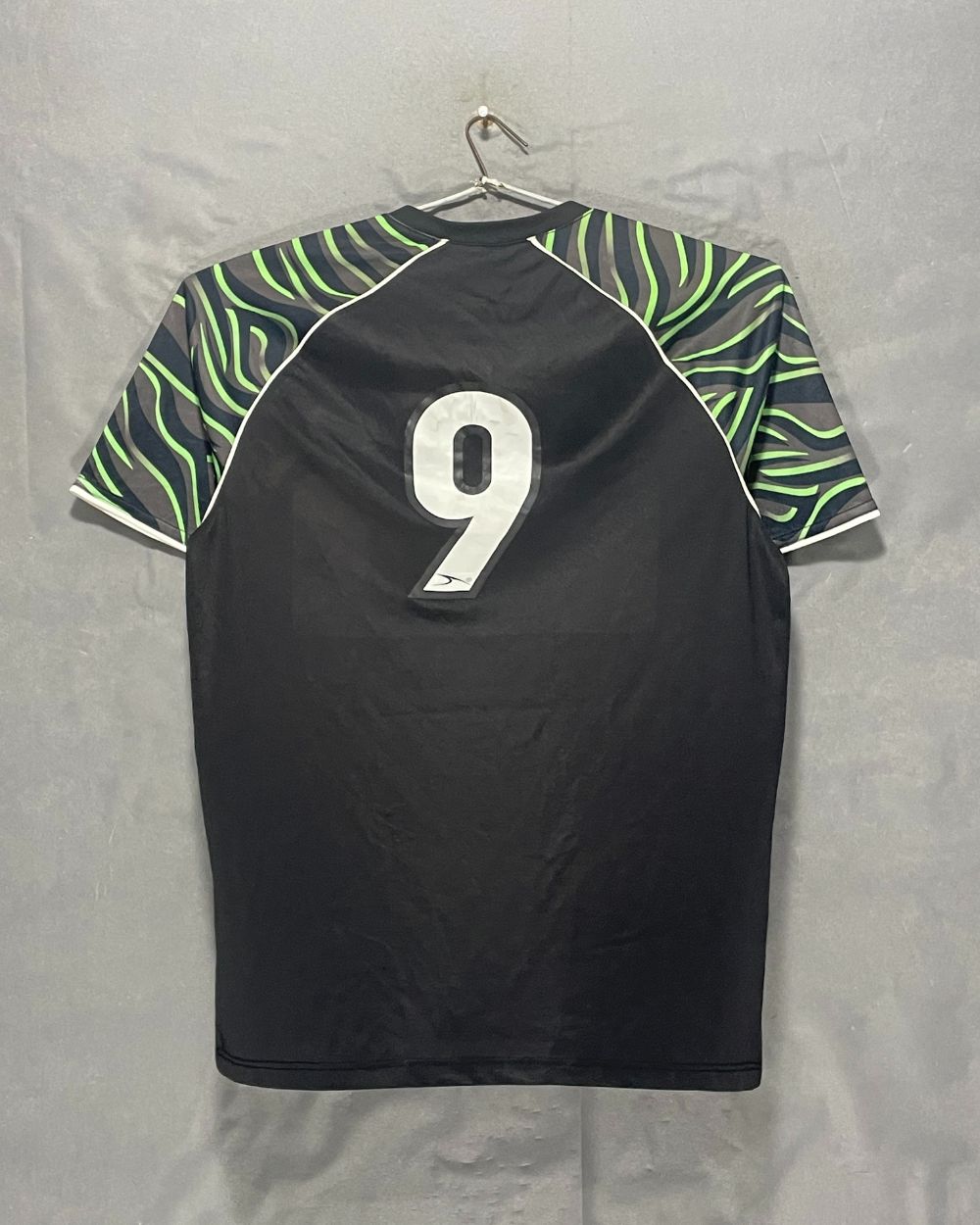 Score Black Sports T Shirt For Men M | Preloved Labels