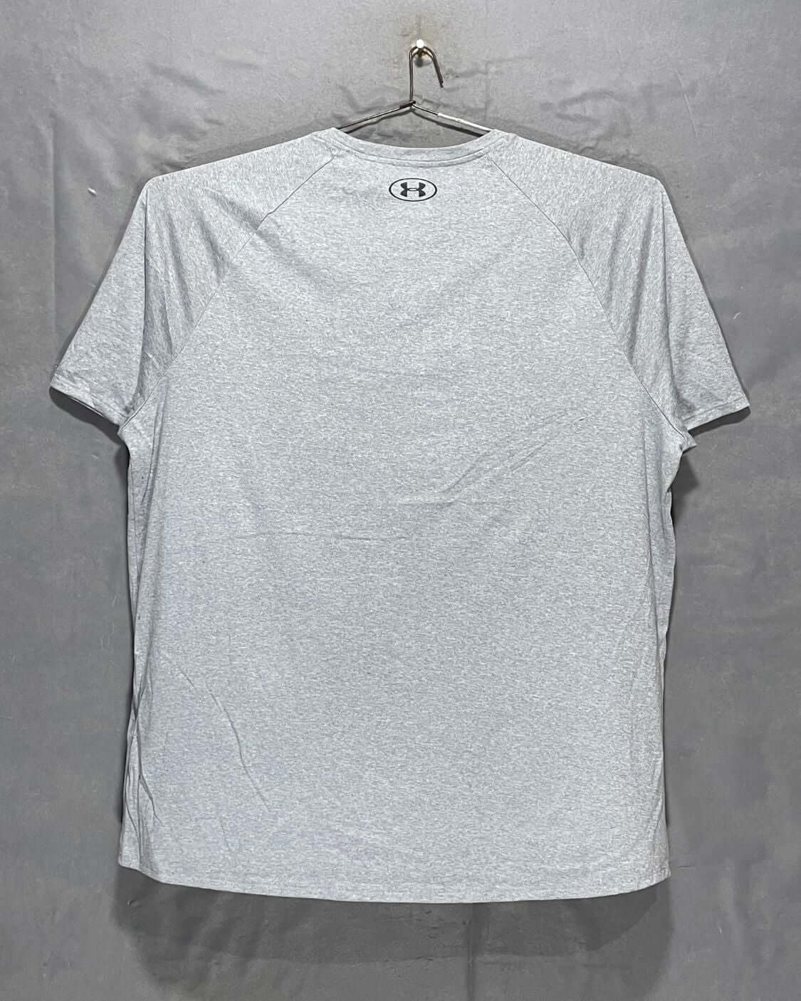 Under Armour Maroon Sports T Shirt For Men Medium | Preloved Labels