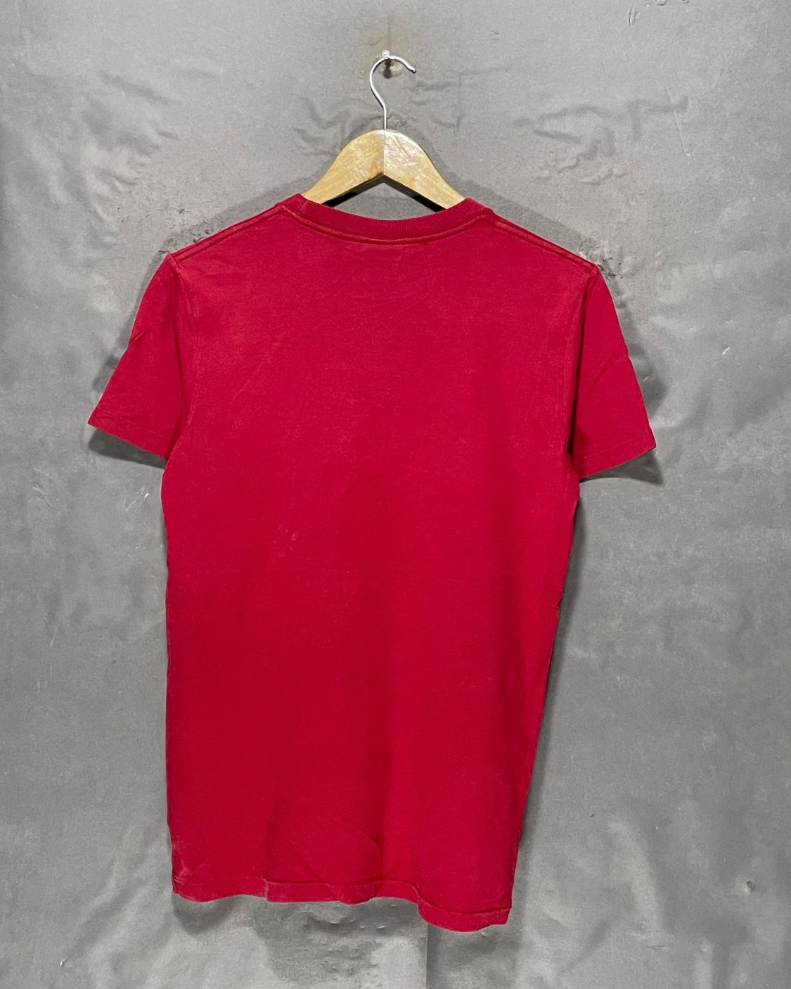 Hollister Red T Shirt For Men Small