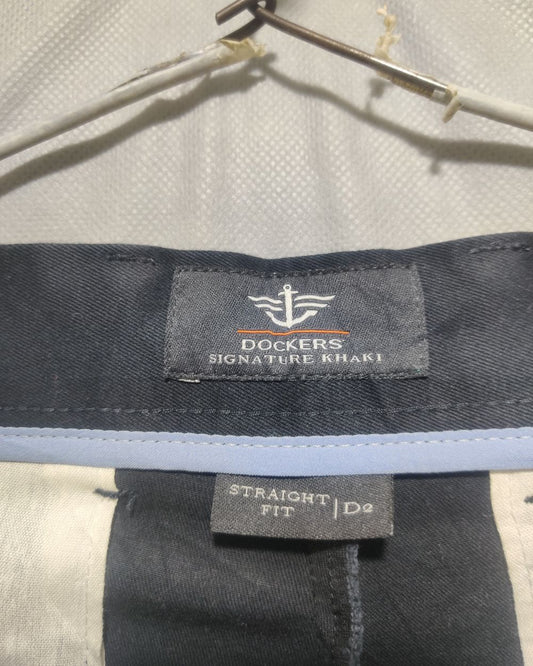 Dockers Black Cotton Dress Pant For Men L