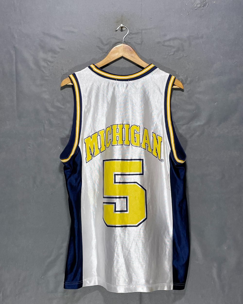 J Plus Gray Sports Vest T Shirt For Men L