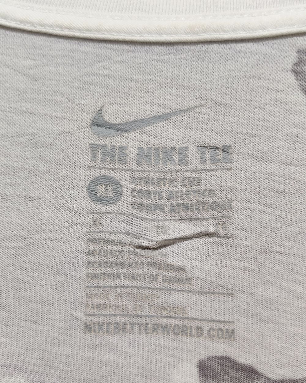 Nike Camouflage T Shirt For Men XL