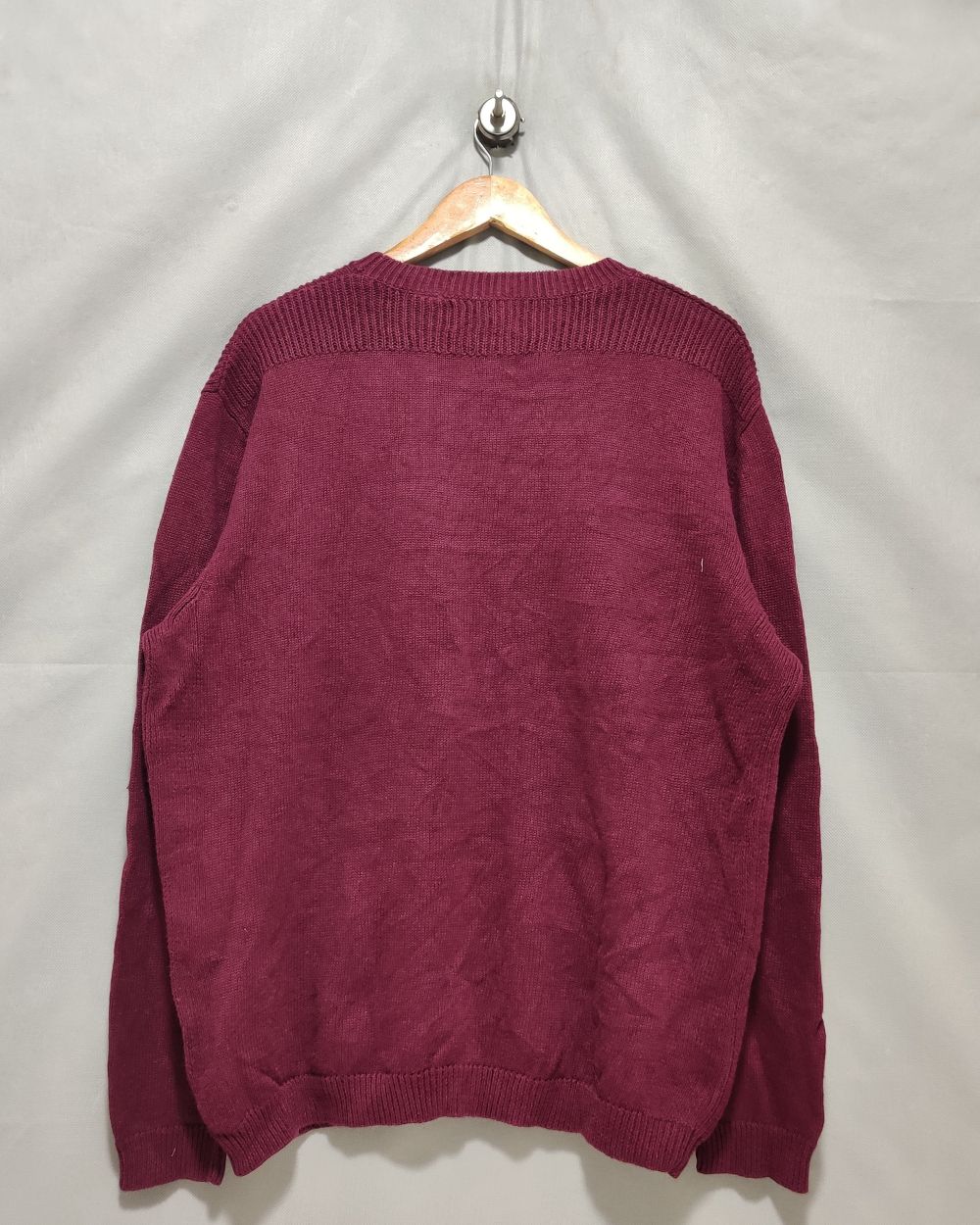 Crable Spotswear Maroon For Men Sweater L