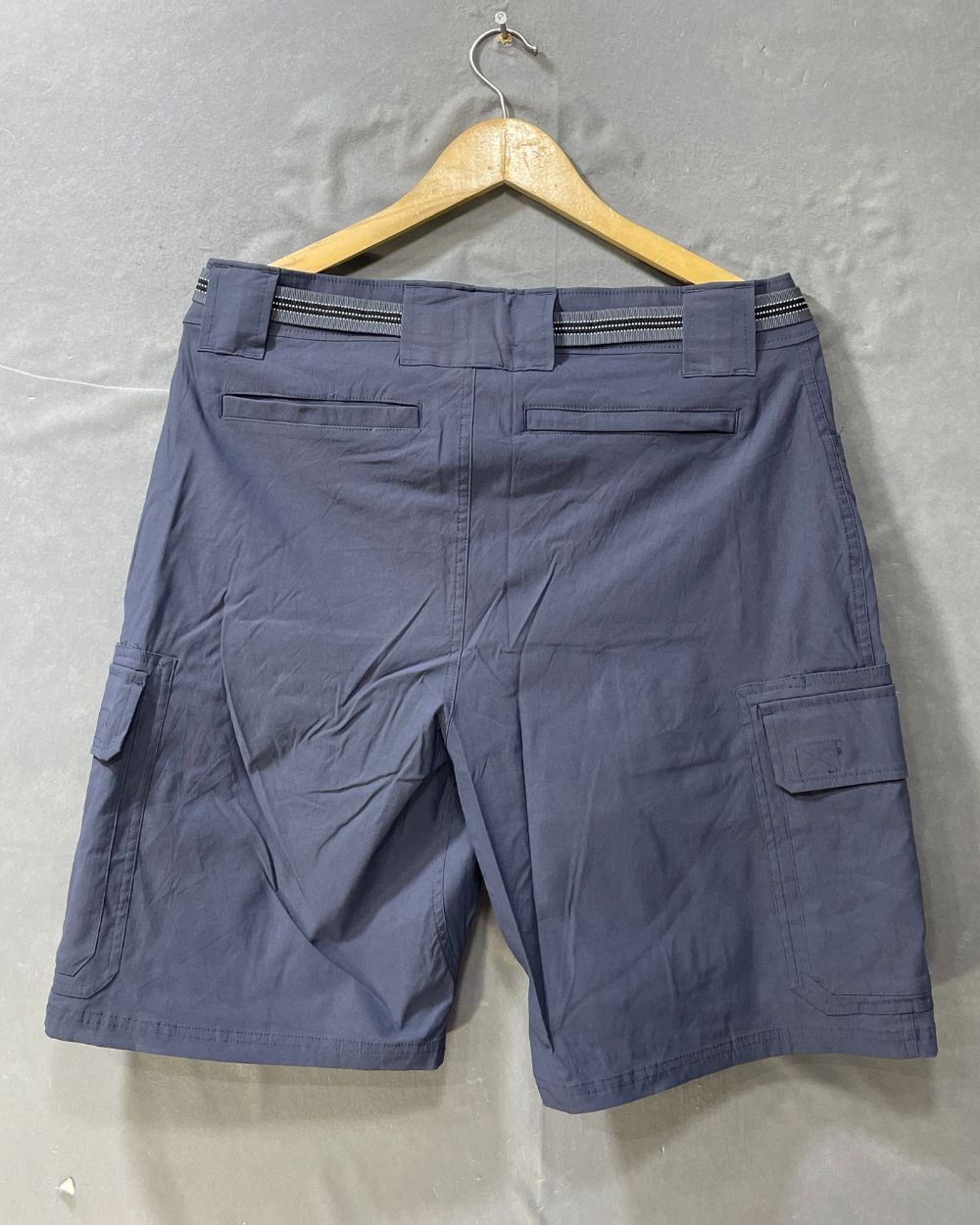Eddie Bauer Gray Cotton Short For Men M - Preloved Labels