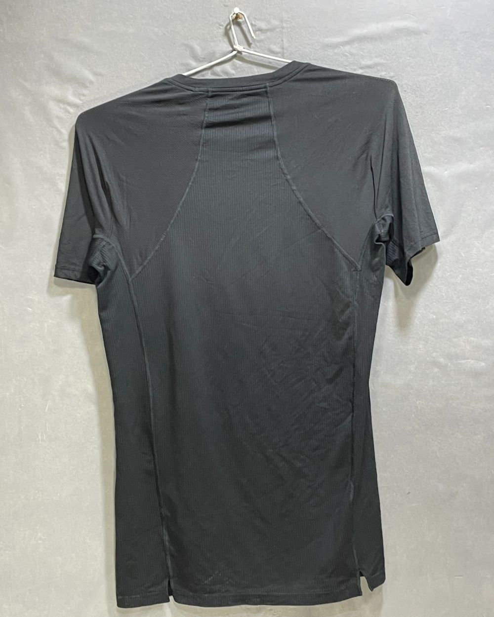 Nike Black Sport For Women T Shirt XL - Preloved Labels
