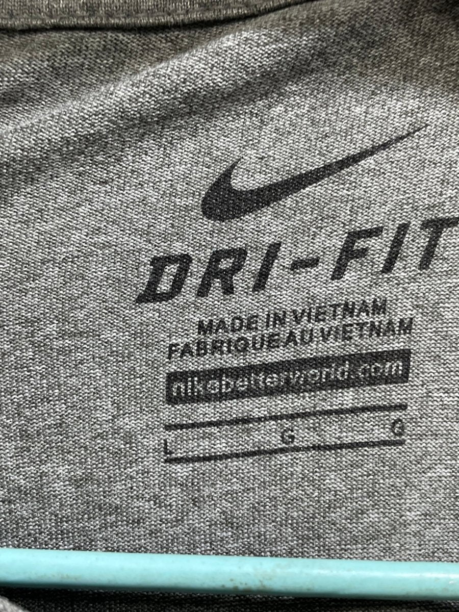 Nike Dri Fit Gray For Men Sports T Shirt L - Preloved Labels