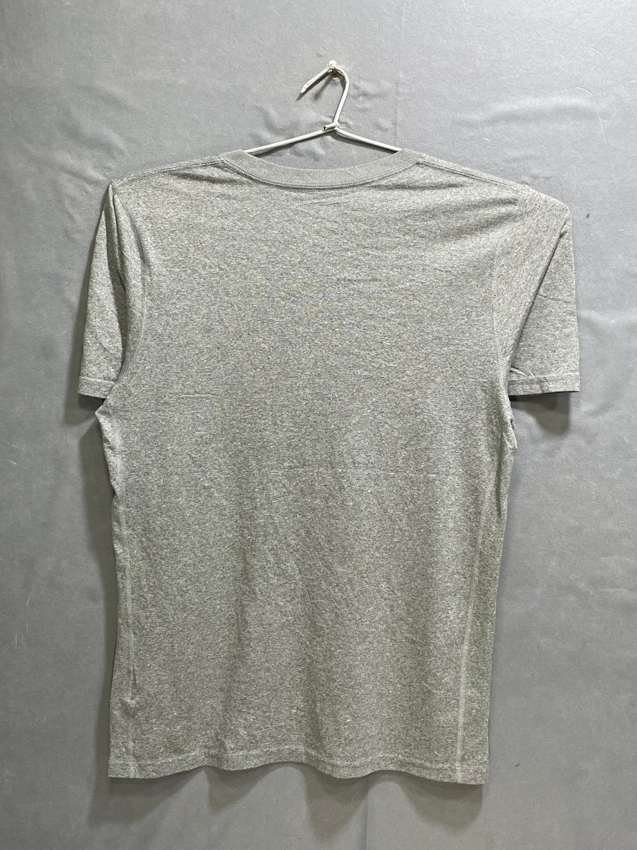 Nike Dri Fit Gray For Men Sports T Shirt S - Preloved Labels