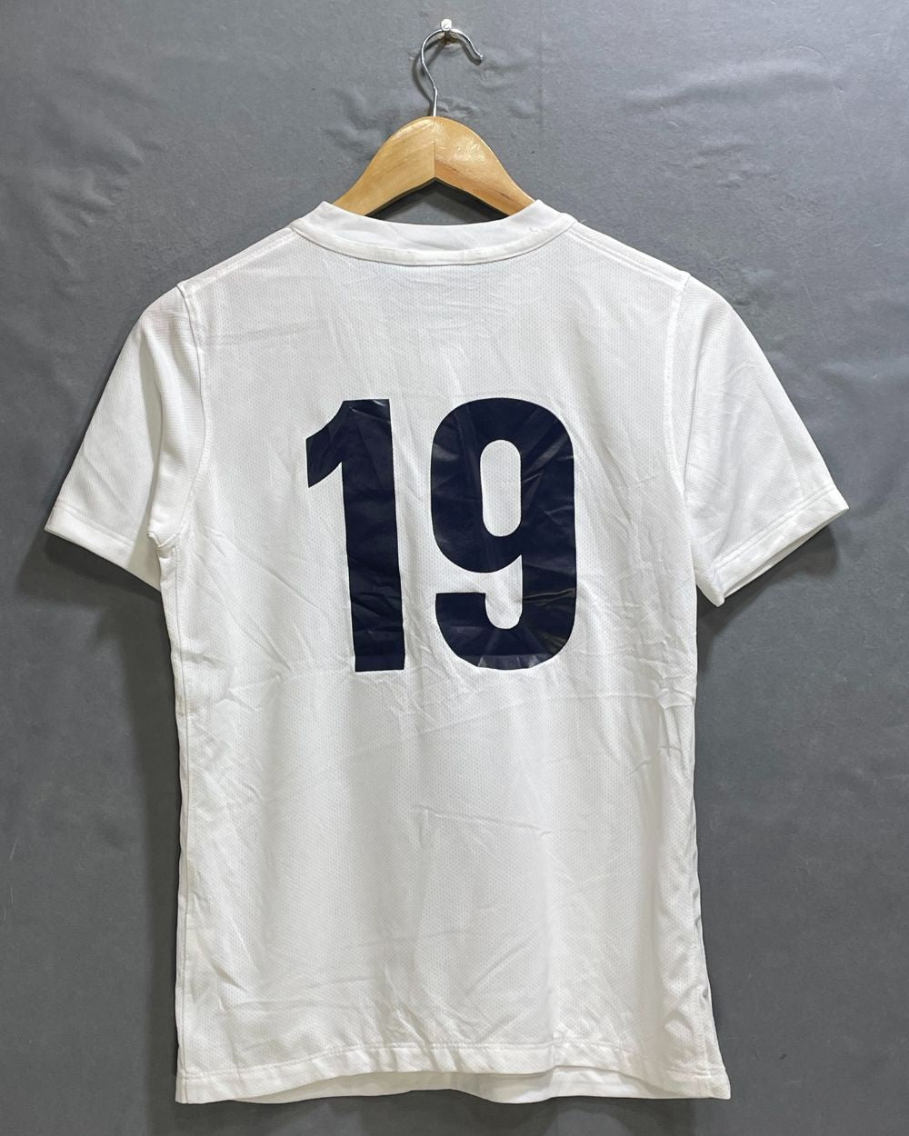 Nike White Sport For Women T Shirt L - Preloved Labels