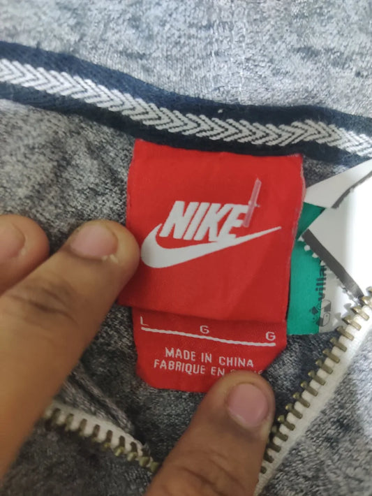 Nike Women Polyester Gray Zipper L – Preloved Labels (view 2)