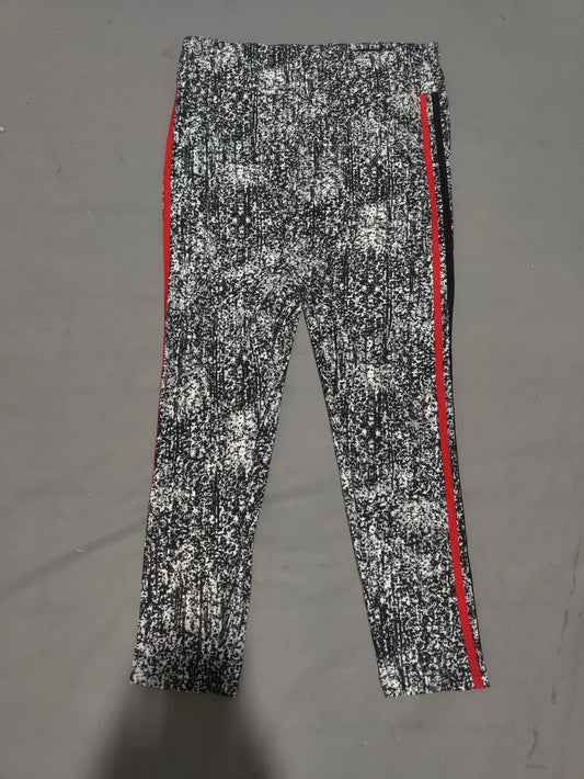 No Boundaries Women Black Sport Tights – Preloved Labels (view 2)