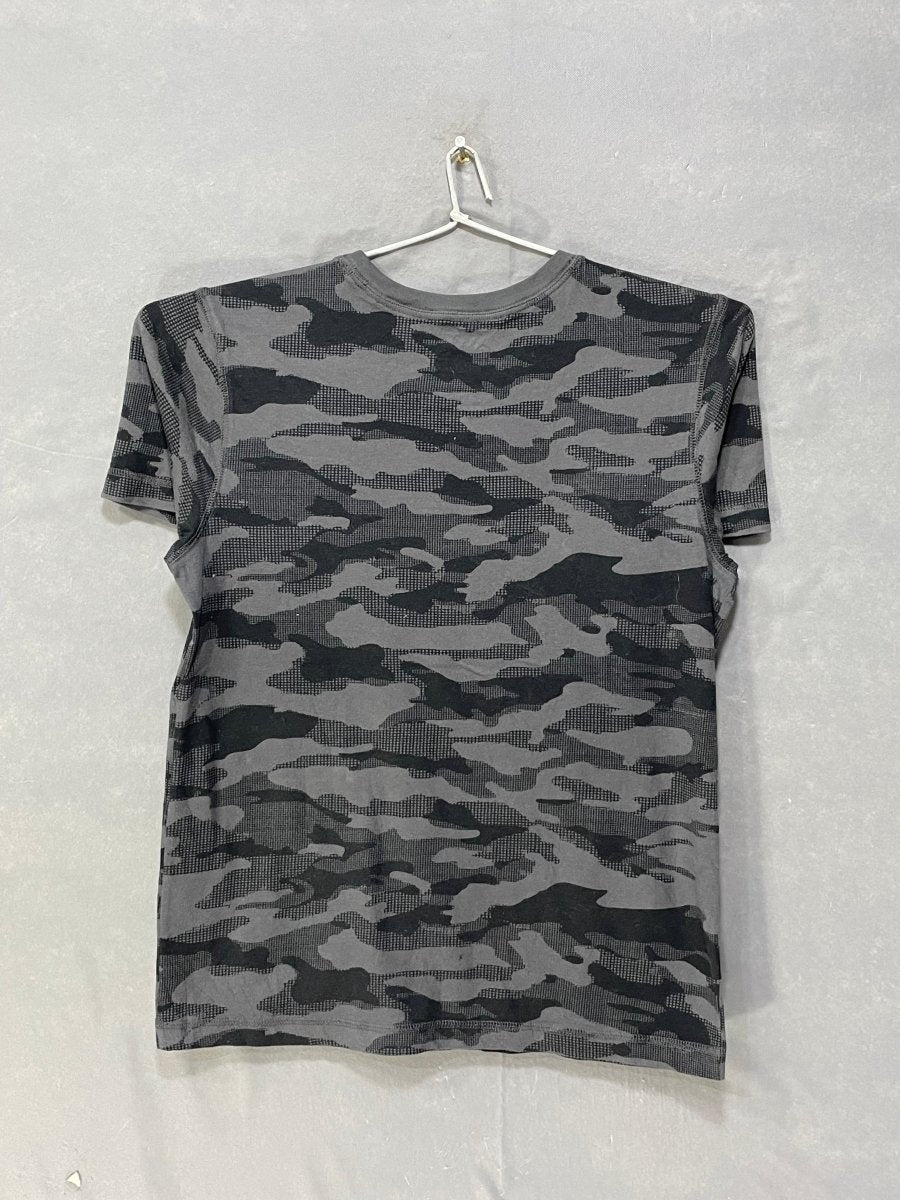 Old Navy Camouflage Cotton T Shirt For Men L - Preloved Labels