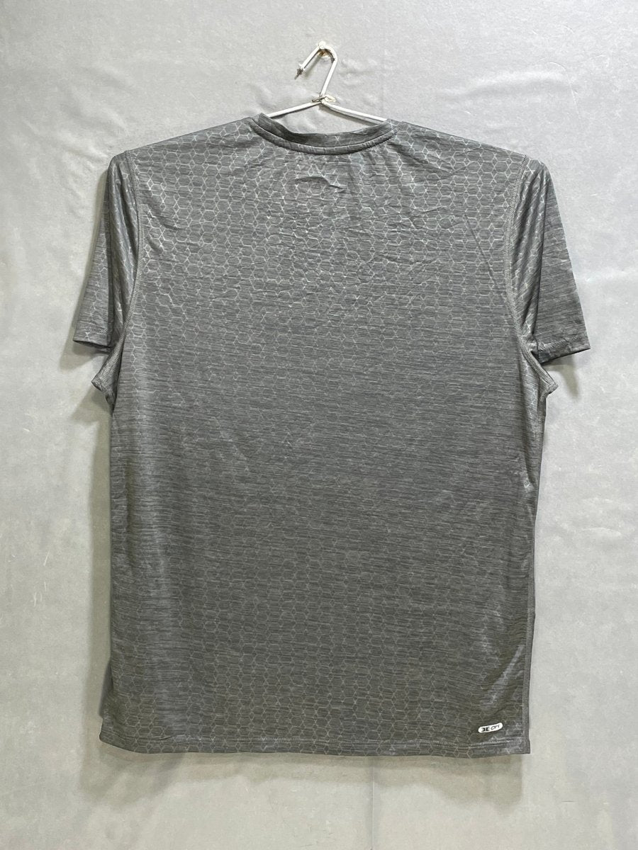 RBX Gray Slim Fit For Men Sports T Shirt L - Preloved Labels