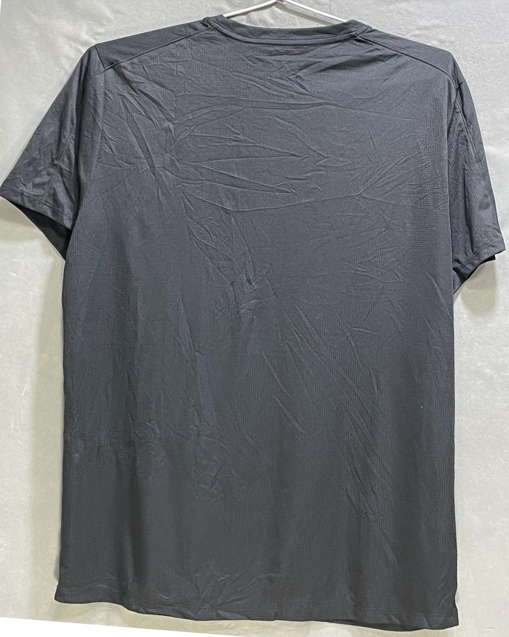 Under Armour Black Polyester Jersey Sport For Women T Shirt XX Large - Preloved Labels