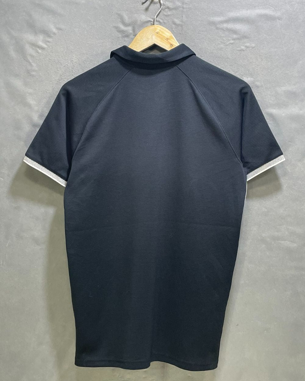 Under Armour Black Sport For Men Polo T Shirt Small - Preloved Labels