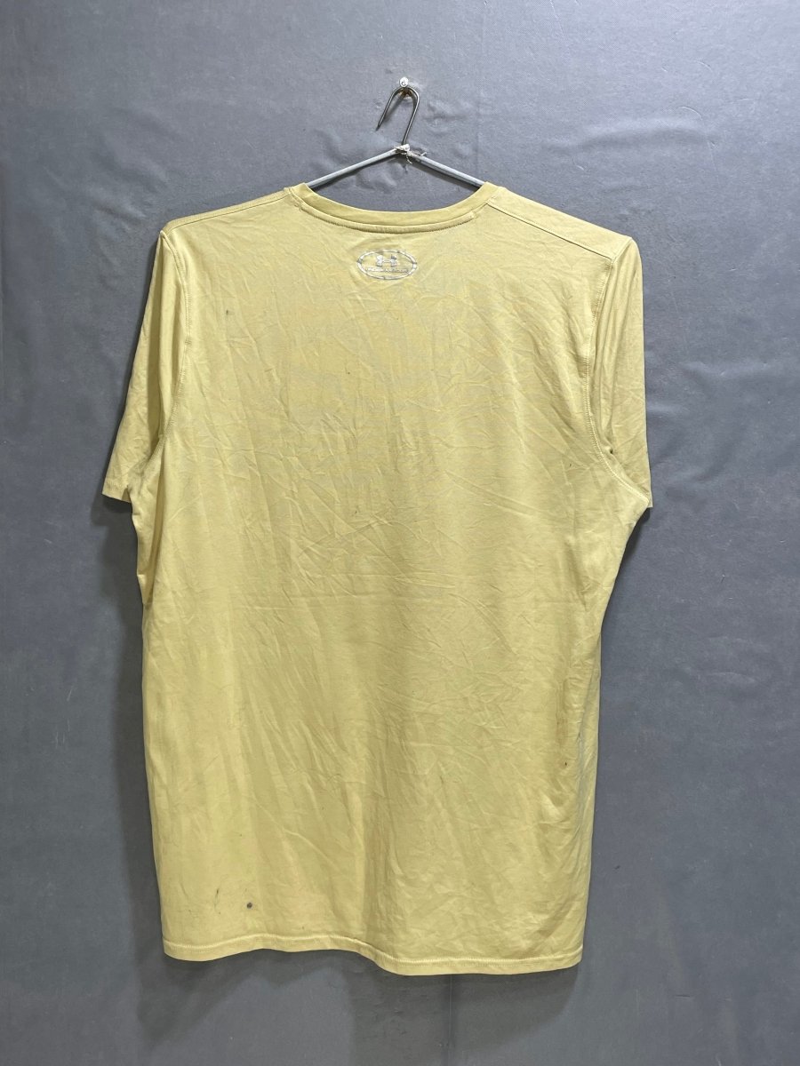 Under Armour Cream For Men Sports T Shirt M - Preloved Labels