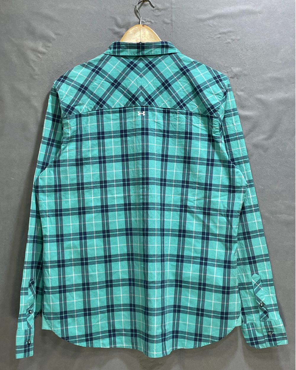 Under Armour Green Shirt For Women Shirt X Large - Preloved Labels