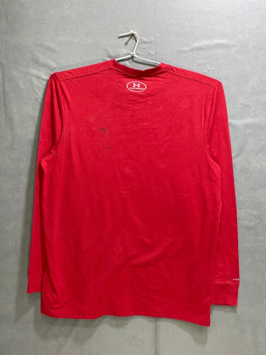 Under Armour Red For Men Sports T Shirt M - Preloved Labels