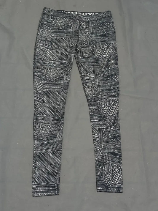 Under Armour Women Black Sport Tights – Preloved Labels (view 2)