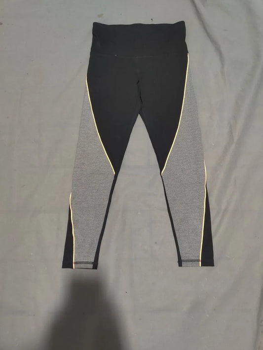 Xersion Women Black Sport Tights – Preloved Labels (view 2)